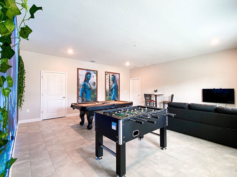 7BR Resort Home: Pool, Game Room, FREE Pet fee