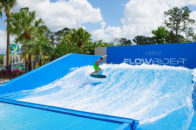 Lujo de 9 dormitorios en Solara/piscina/sala de juegos