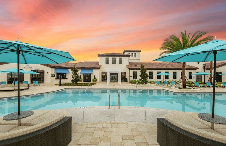 🏠 Luxury Windsor Resort near Disney oversize pool